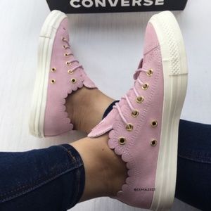 converse frilly frills